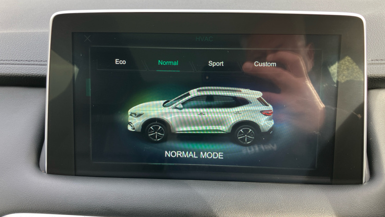 MG Hs 1.5 T-GDI Exclusive 5dr DCT Petrol Hatchback